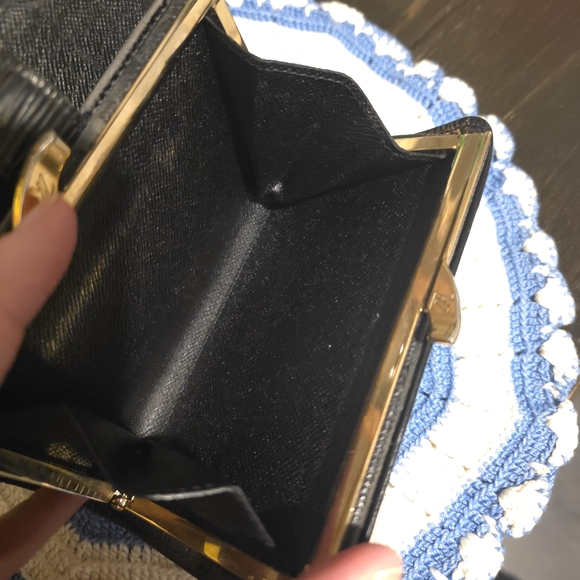 Black Textured Wallet - Picture 9 of 9